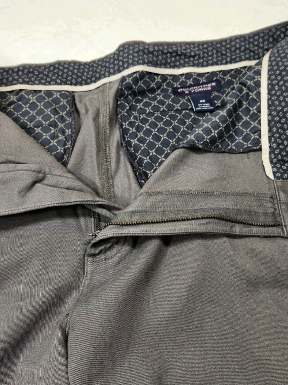 Roundtree & Yorke Mens Size 42 Gray Casual Classic Fit Cotton Cargo Shorts 05